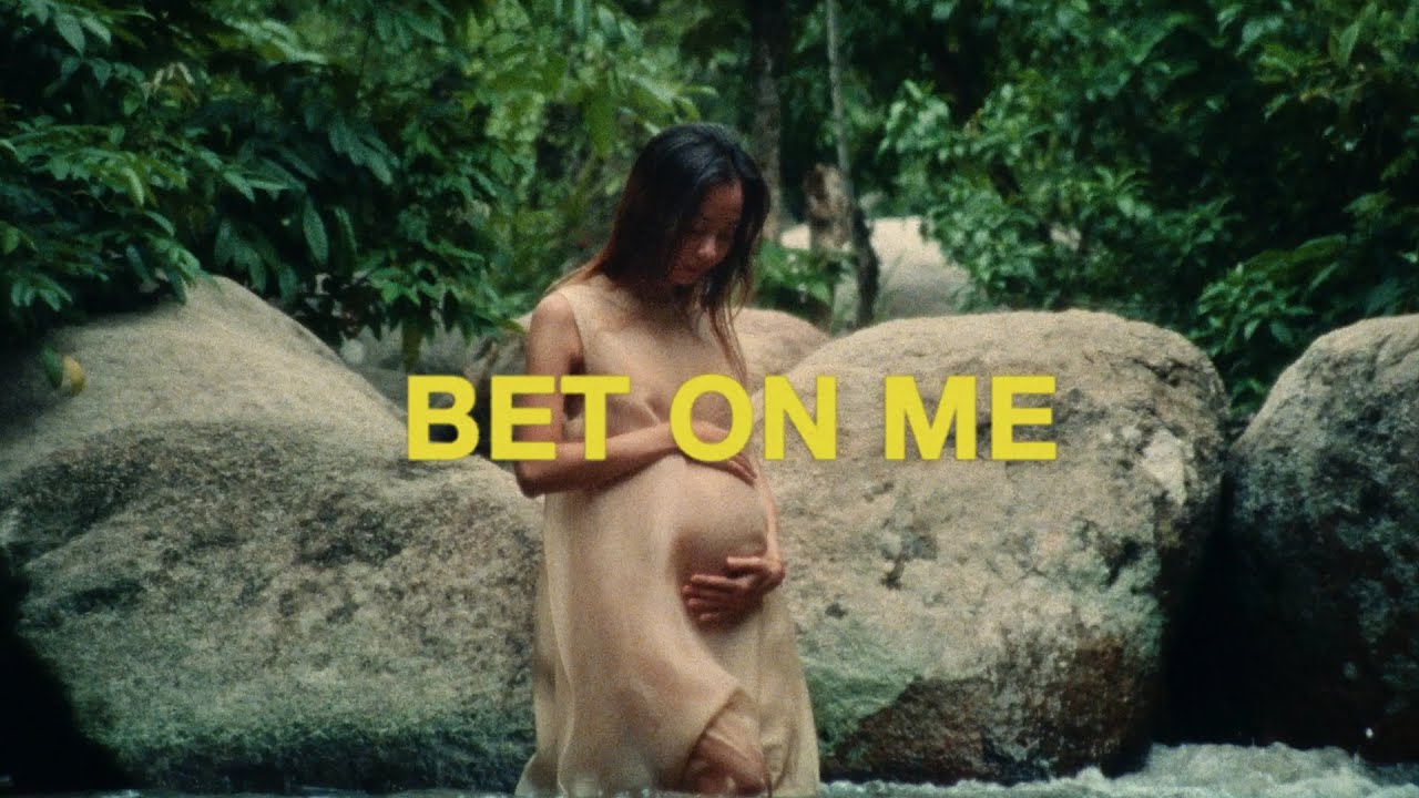 Lời bài hát Bet On Me – Suboi